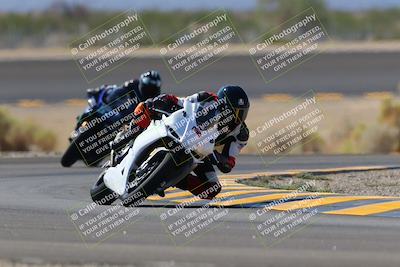 media/Oct-08-2022-SoCal Trackdays (Sat) [[1fc3beec89]]/Turn 14 (1050am)/